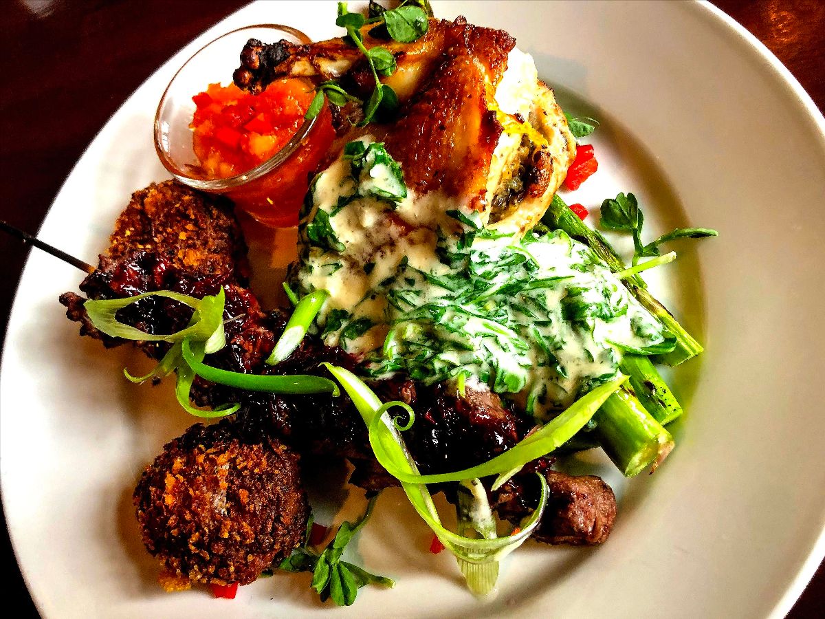 attachment-5cd1fc6b4e17b65a8255cfc4 crabcakes