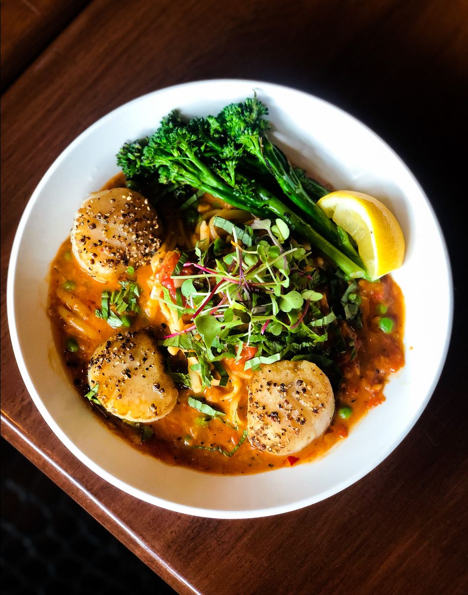 pepper crusted scallop and lobster linguine