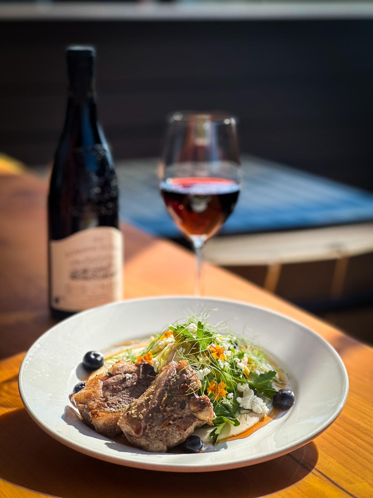 a9015dc9-b838-783c-81a0-f096be008e88 Lavender and Fennel Roasted Lamb Chops - Gigondas